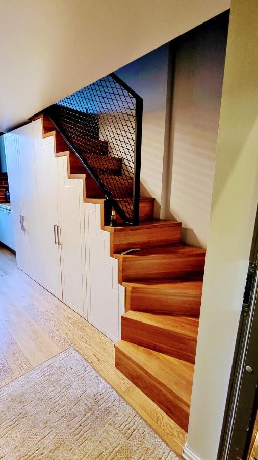 Cozy Two-Story Loft Apartments 6 タリン エクステリア 写真